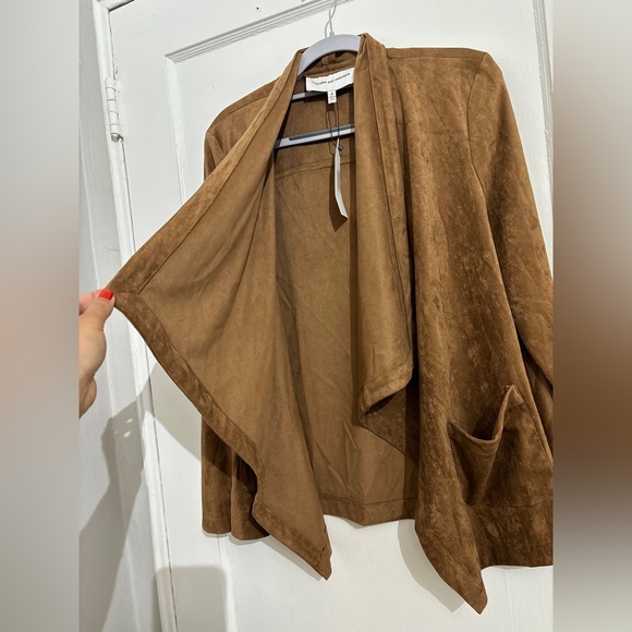 Tan light jacket 🧥 - Picture 5 of 6